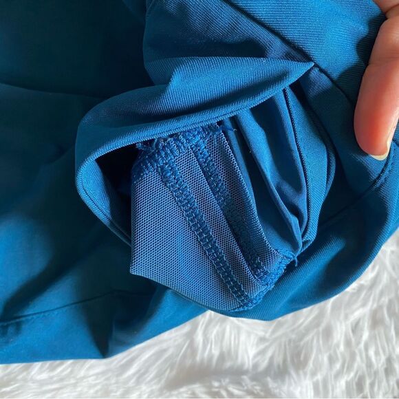 Lululemon Long Story Short Pleated Blue Sweat Wicking Stretch Relaxed Size 6 - Picture 9 of 9